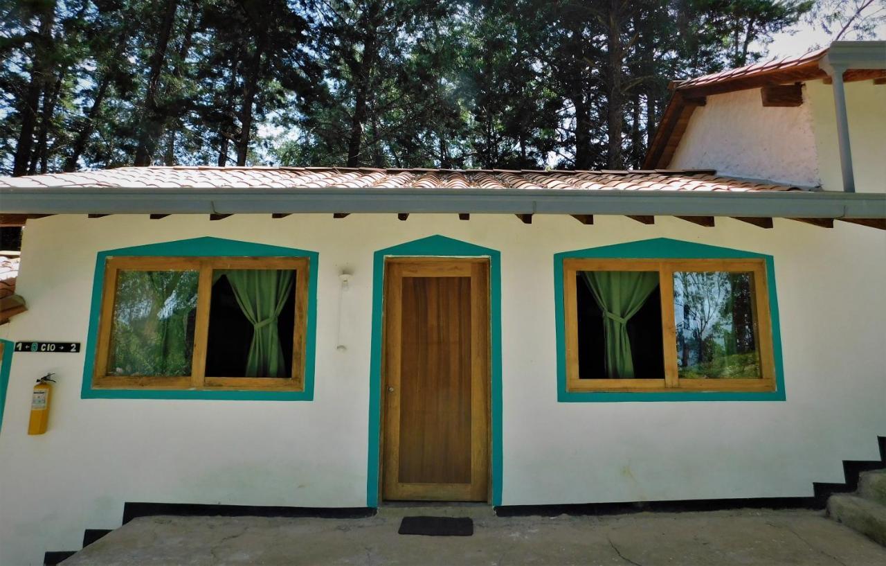 Bacoa Hostel Guatapé Exterior photo