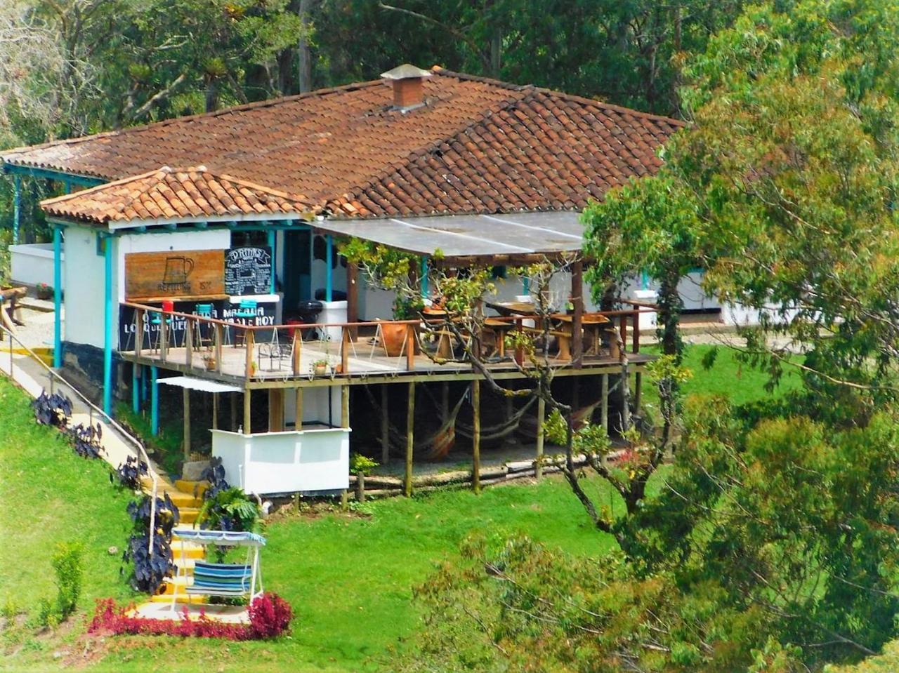 Bacoa Hostel Guatapé Exterior photo