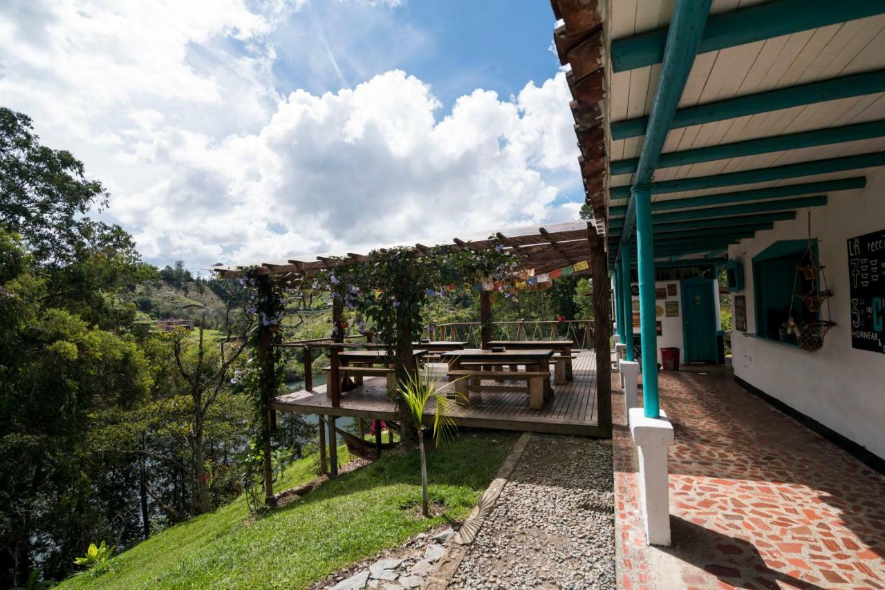 Bacoa Hostel Guatapé Exterior photo